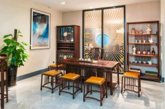 <b>商业空间木作定制</b>